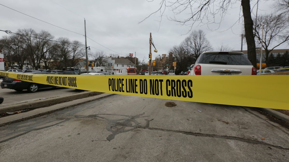 Střelec v pivovaru v americkém Milwaukee zabil pět lidí a sebe
